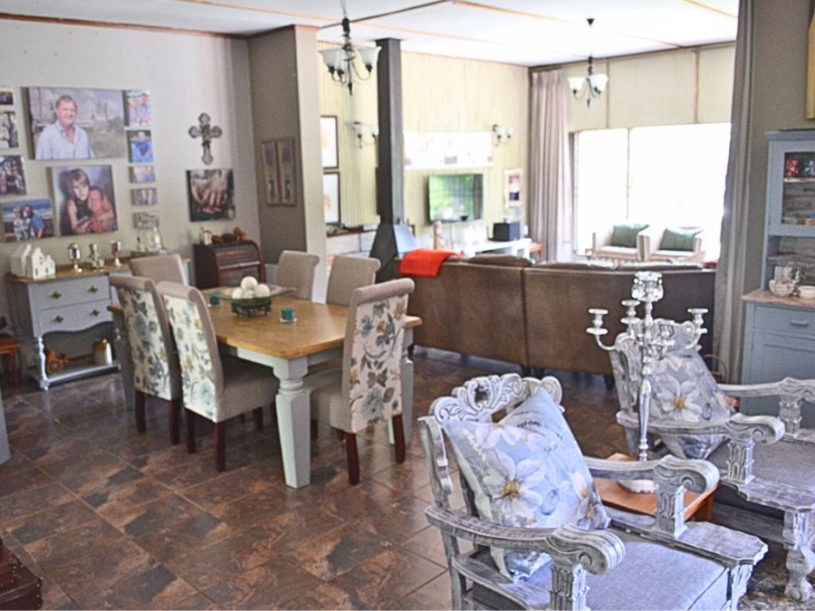 4 Bedroom Property for Sale in Wilgenhof Free State